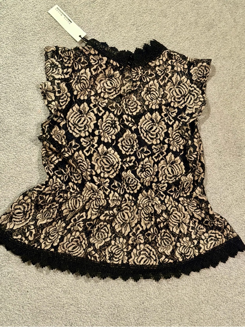 Sleeveless Black Lace Overlay Top - XL - Picture 4 of 5